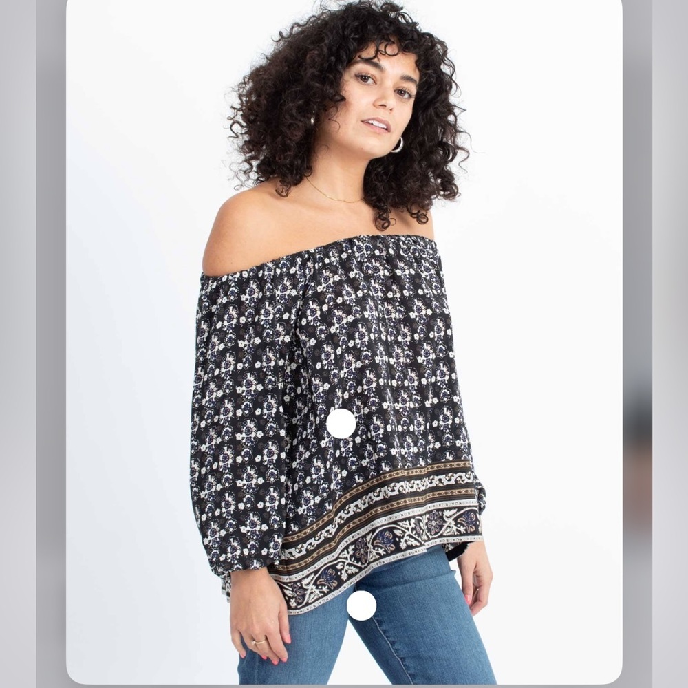 Expressβ Off The Shoulder Boho Print Blouse. Size S (268)